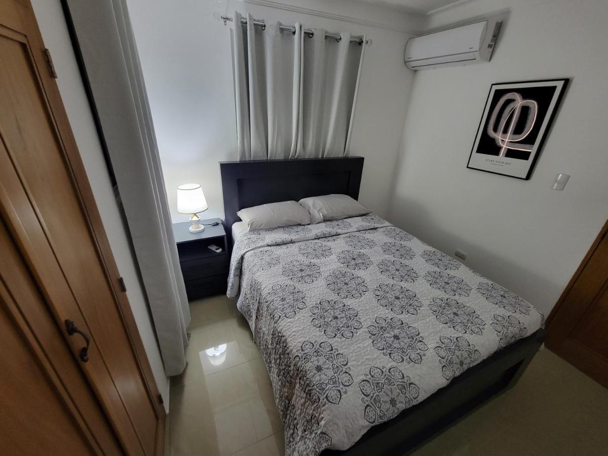 Kicsihomesweethome سانتياغو دي لوس كاباليروس المظهر الخارجي الصورة
